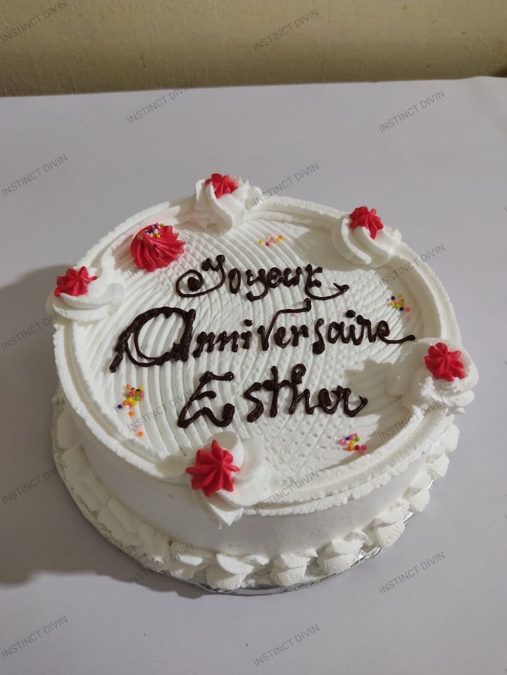 Gâteau d'anniversaire personnalisé 7 000 FCFA — INSTINCT DIVIN Cotonou